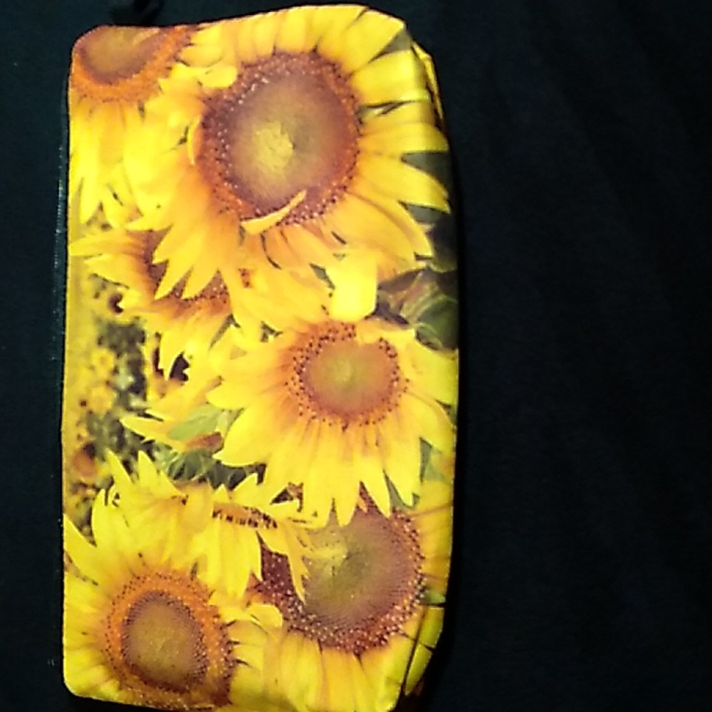 NEW-COSMETIC BAGS- Sunflowers 🌻